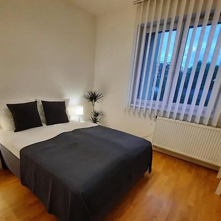 Apartment Prague-2 Rooms Free Parking מראה חיצוני תמונה